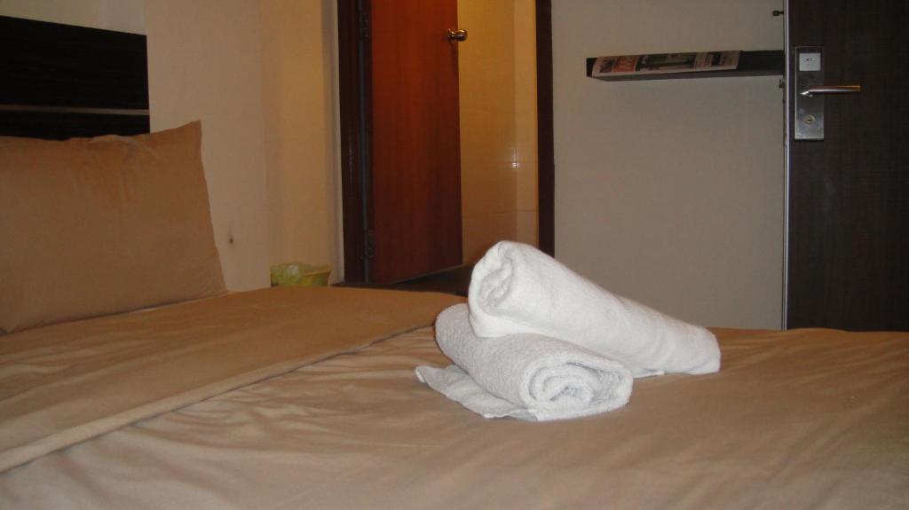 Sabrina Golden Palace Hotel Kuala Lumpur Room photo